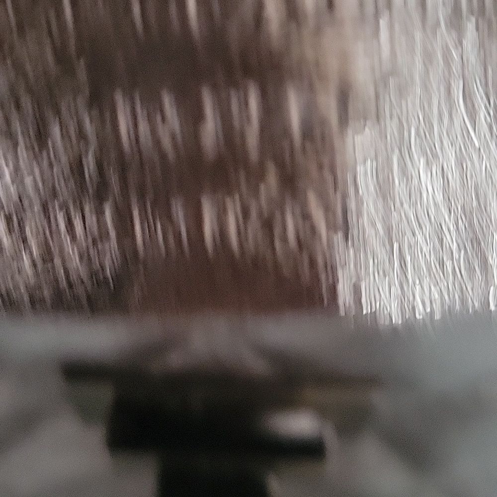 Metallic leather bag. - Picture 8 of 12